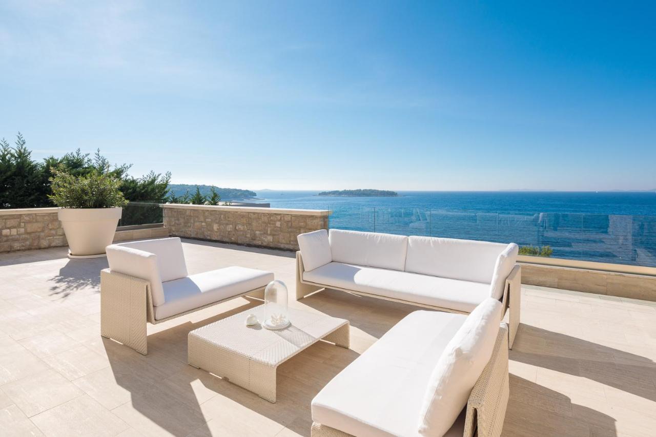 Luxury Seafront Villa Primosten Glamour With Private Pool, Sauna And Gym At The Beach In Primosten Ngoại thất bức ảnh